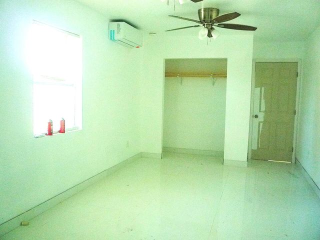 2162 NW 28th Street, Oakland Park, FL 33311