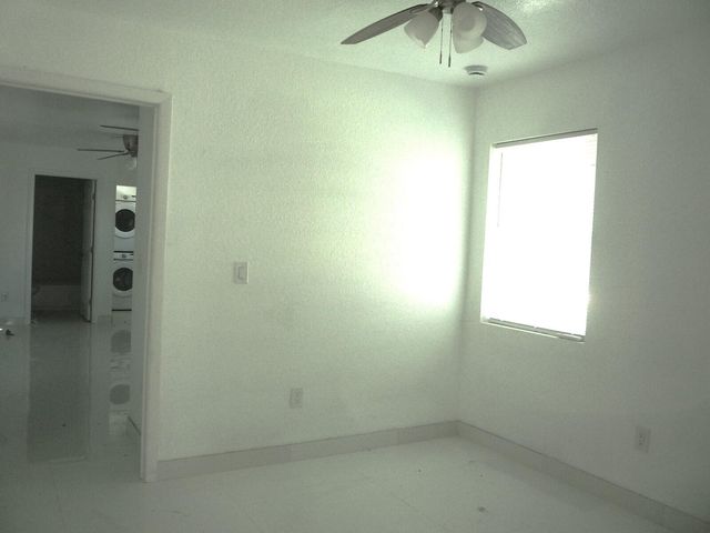 2162 NW 28th Street, Oakland Park, FL 33311