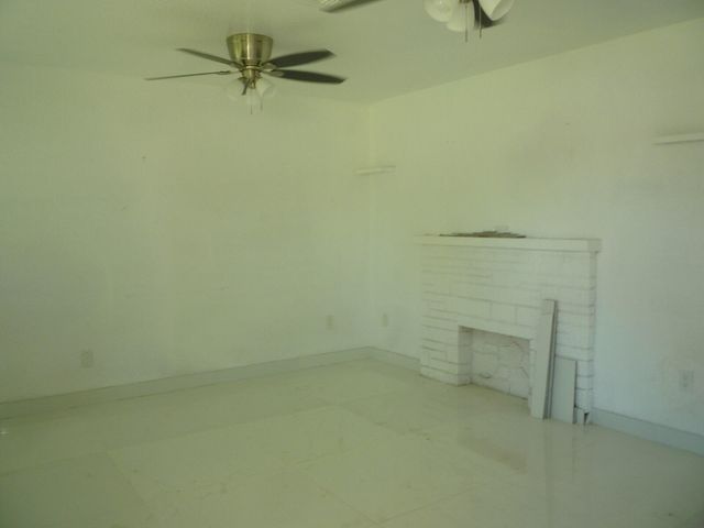 2162 NW 28th Street, Oakland Park, FL 33311