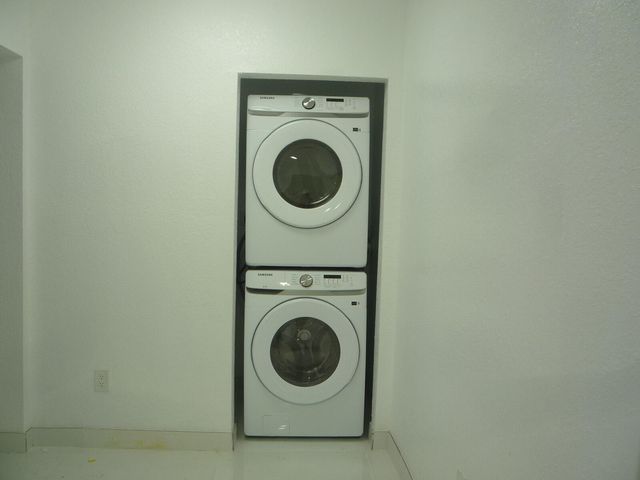 2162 NW 28th Street, Oakland Park, FL 33311