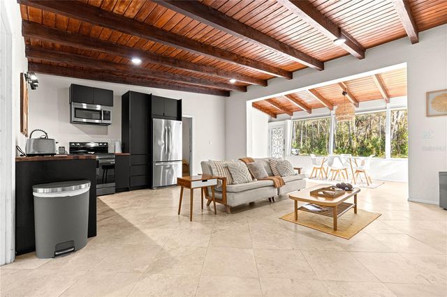 8944 W WHITE DOGWOOD DRIVE, Homosassa, FL 34448