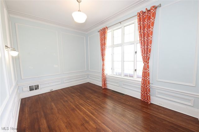 12 Lotus Ave., Chester, WV 26034