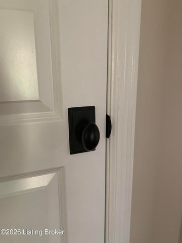 9809 Grenfell Way, Louisville, KY 40242