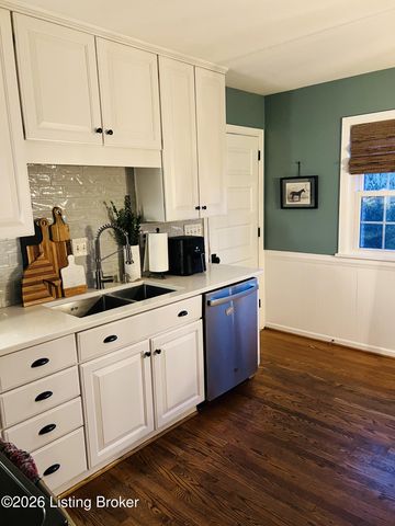 9809 Grenfell Way, Louisville, KY 40242