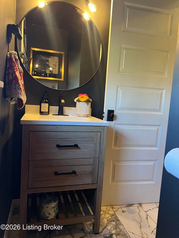 9809 Grenfell Way, Louisville, KY 40242