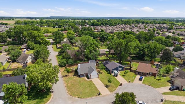 13403 S 90th East Avenue, Bixby, OK 74008
