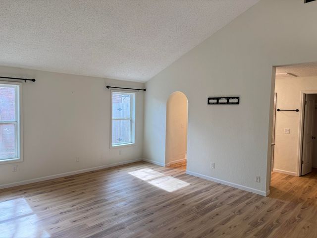 8504 Knoxville Avenue, Lubbock, TX 79423