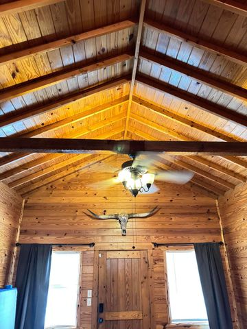 8504 Knoxville Avenue, Lubbock, TX 79423