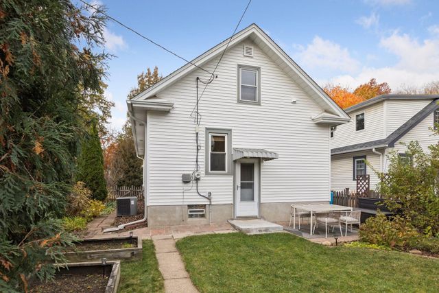 4053 45th Avenue S, Minneapolis, MN 55406