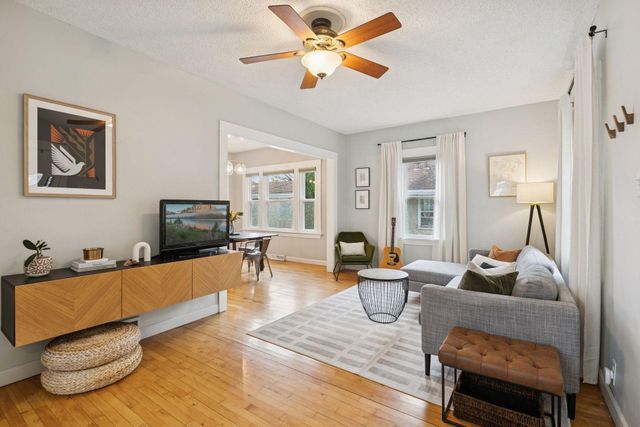 4053 45th Avenue S, Minneapolis, MN 55406