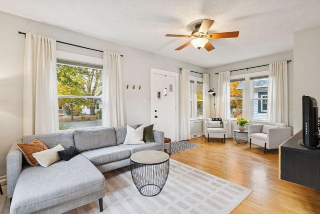 4053 45th Avenue S, Minneapolis, MN 55406