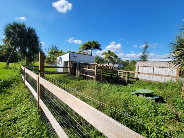 13995 77th Place, West Palm Beach, FL 33412