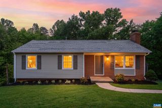 2208 BANBURY ST, Charlottesville, VA 22901