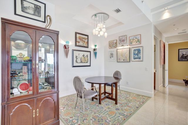 2633 NE 14th Avenue 505, Wilton Manors, FL 33334