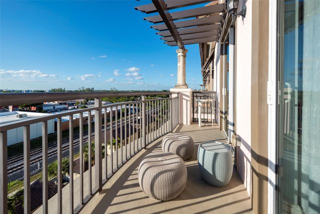 2633 NE 14th Avenue 505, Wilton Manors, FL 33334