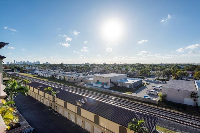 2633 NE 14th Avenue 505, Wilton Manors, FL 33334