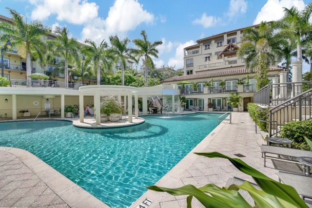 2633 NE 14th Avenue 505, Wilton Manors, FL 33334