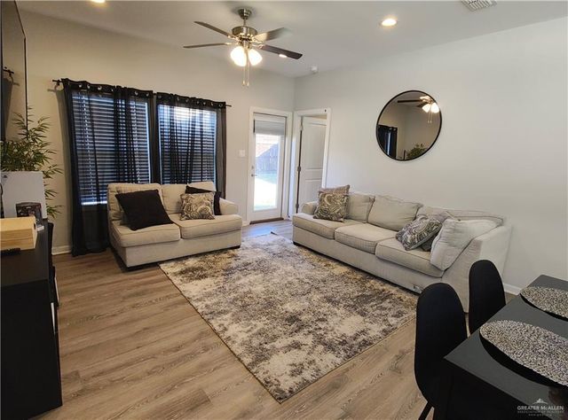 1405 E Sonador S Drive, Edinburg, TX 78542