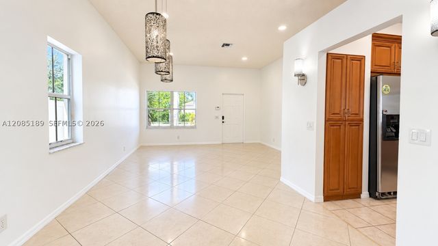 908 Tanglewood Cir 908, Weston, FL 33327