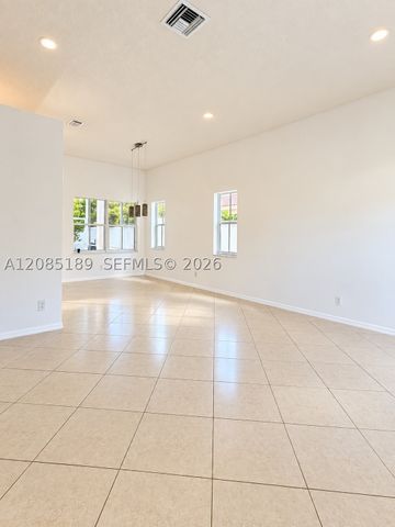 908 Tanglewood Cir 908, Weston, FL 33327