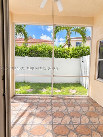 908 Tanglewood Cir 908, Weston, FL 33327