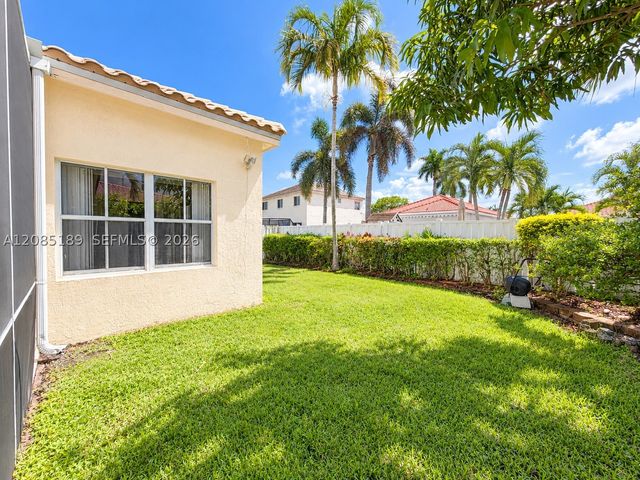 908 Tanglewood Cir 908, Weston, FL 33327