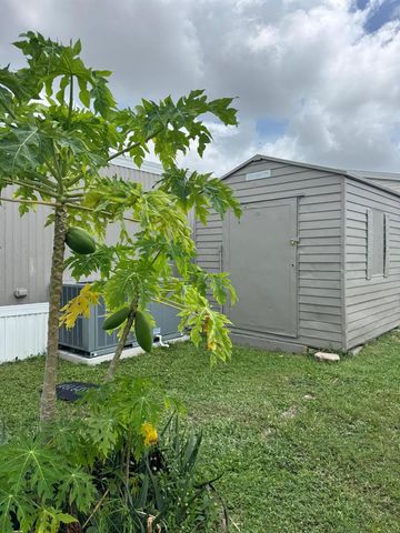 182 Plantation Boulevard, Greenacres, FL 33467