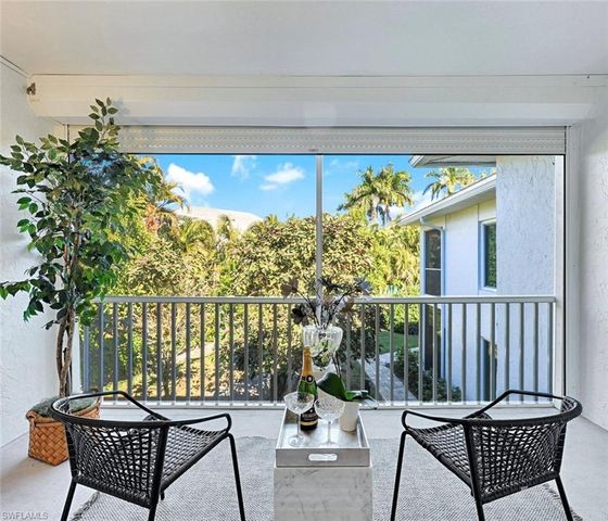 4180 Crayton RD # E8, Naples, FL 34103