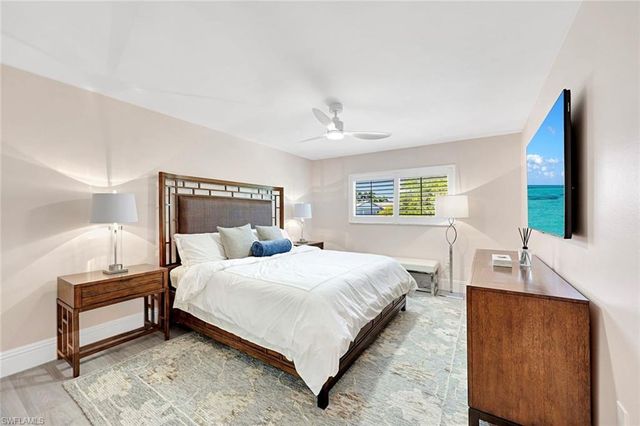 4180 Crayton RD # E8, Naples, FL 34103