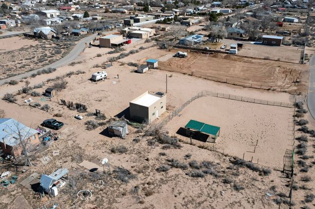 775 Camino Sin Pasada, Corrales, NM 87048