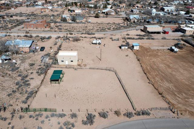 775 Camino Sin Pasada, Corrales, NM 87048