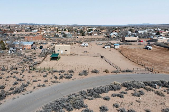 775 Camino Sin Pasada, Corrales, NM 87048