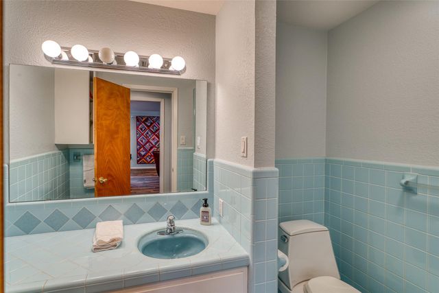 305 W Briar DR, Granite Shoals, TX 78654