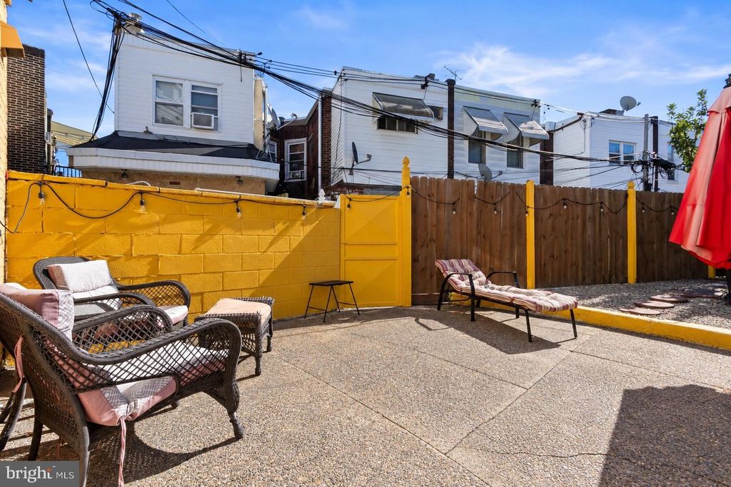 1110 W MOYAMENSING AVE, PHILADELPHIA, PA 19148 — photo 5