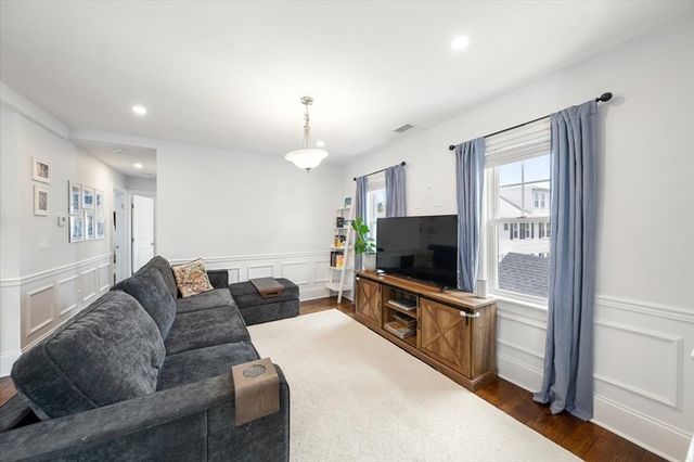 92 Fitchburg Street 2, Watertown, MA 02472