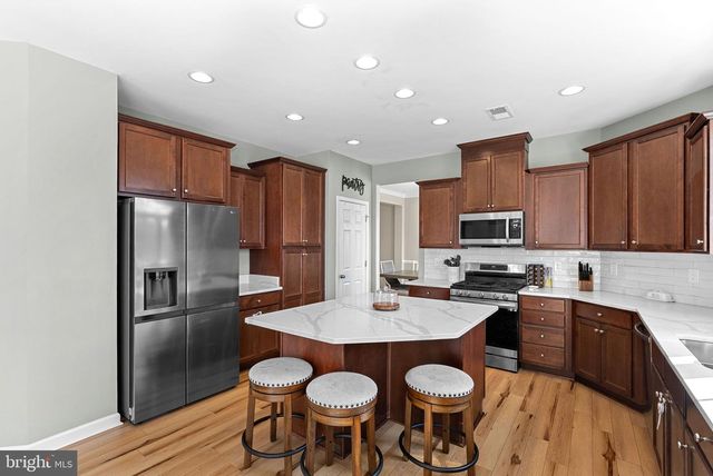 110 SETTING SUN CT, Stephenson, VA 22656