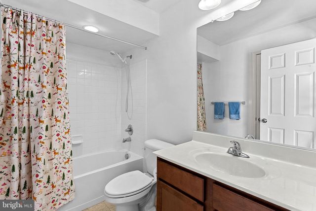 110 SETTING SUN CT, Stephenson, VA 22656