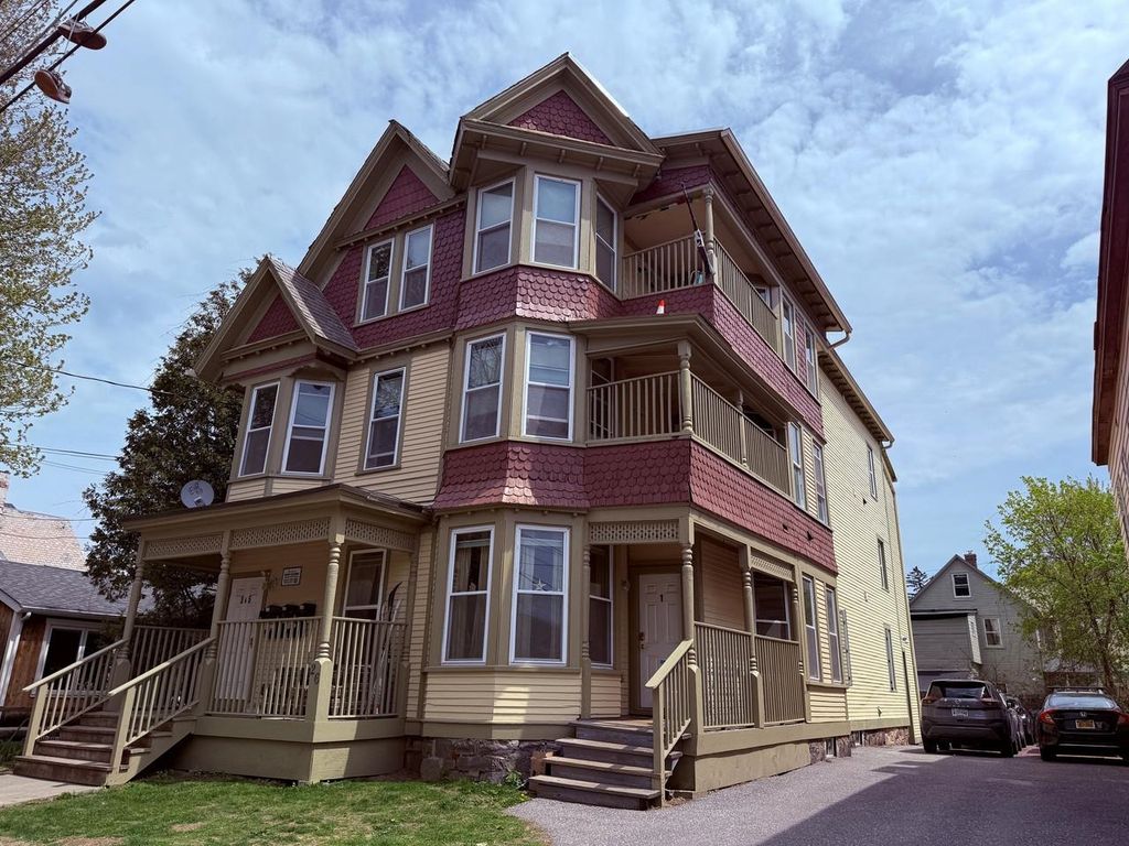 26-28 Converse Court, Burlington, VT 05401