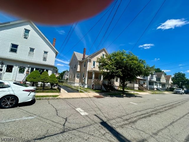 105 Berry St, Dover Town, NJ 07801