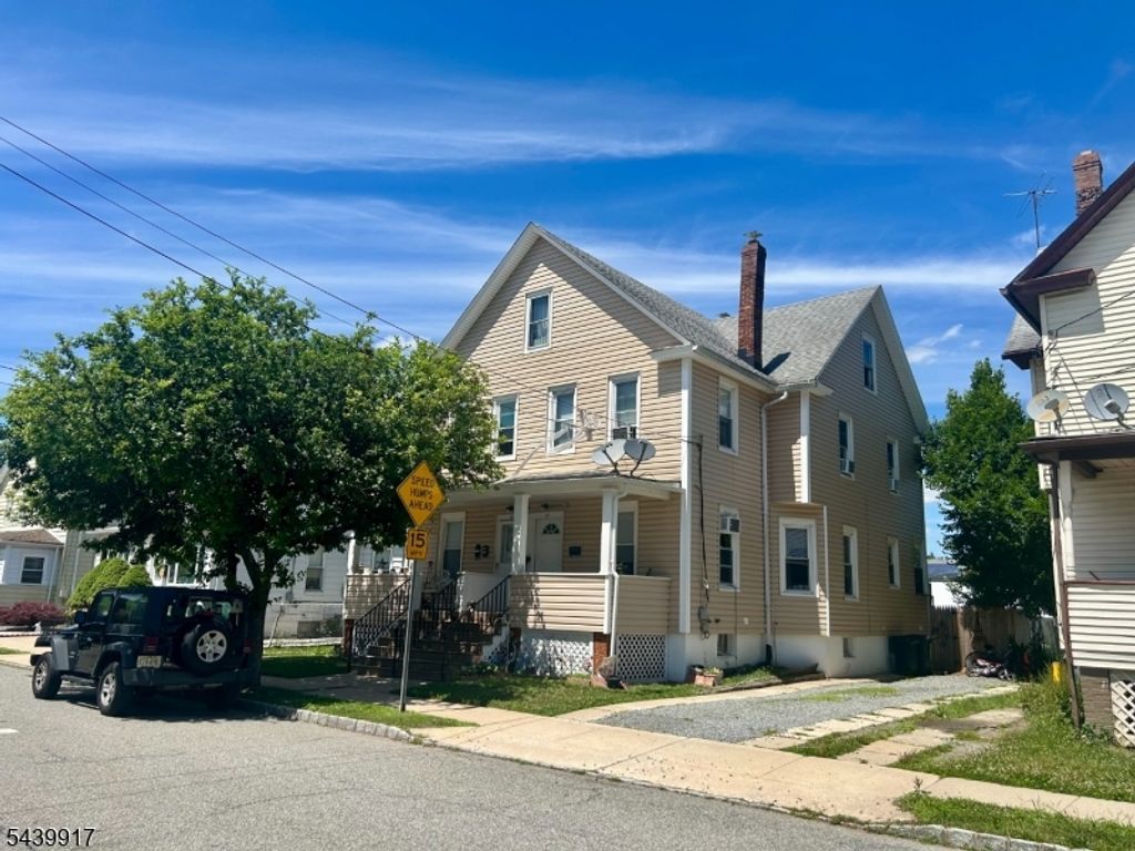 105 Berry St, Dover Town, NJ 07801