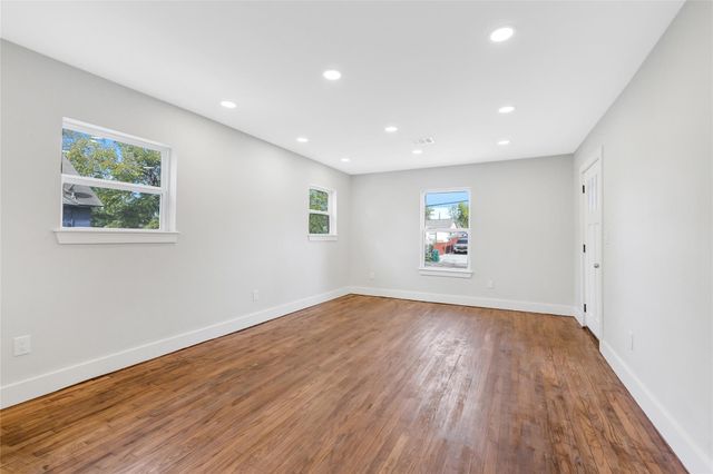 312 Maple Avenue, Pasadena, TX 77506