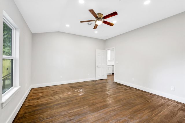 312 Maple Avenue, Pasadena, TX 77506