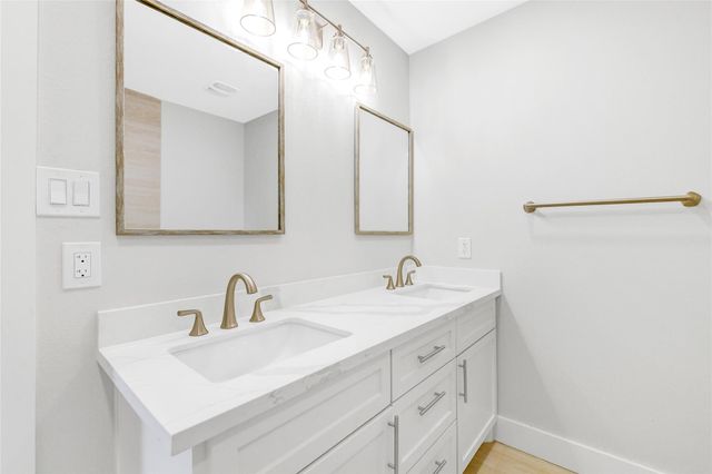 312 Maple Avenue, Pasadena, TX 77506