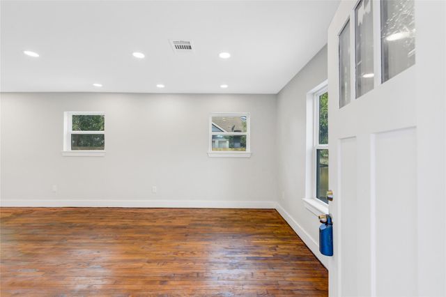 312 Maple Avenue, Pasadena, TX 77506