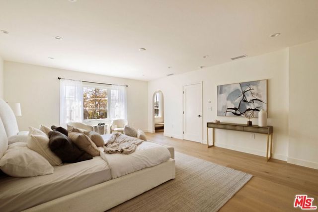 308 S Highland Avenue, Los Angeles, CA 90036
