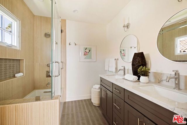 308 S Highland Avenue, Los Angeles, CA 90036