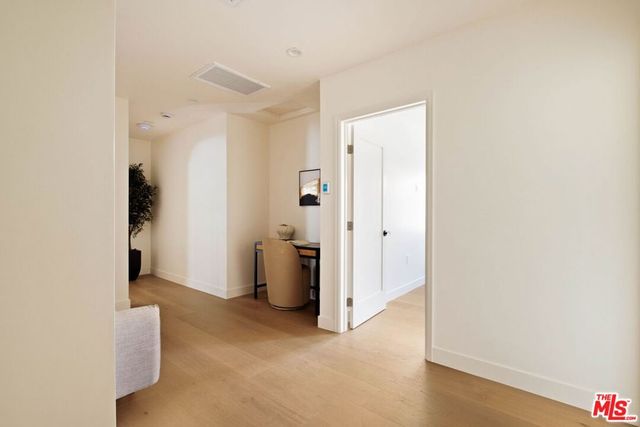 308 S Highland Avenue, Los Angeles, CA 90036
