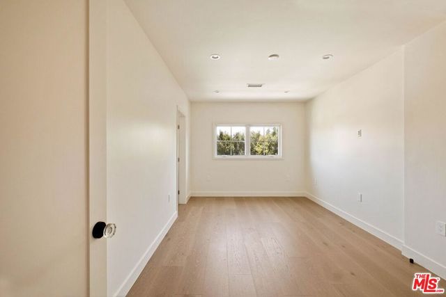 308 S Highland Avenue, Los Angeles, CA 90036
