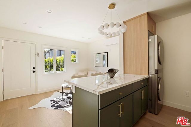 308 S Highland Avenue, Los Angeles, CA 90036