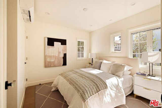 308 S Highland Avenue, Los Angeles, CA 90036